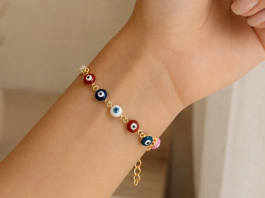 Pulsera Ojo Turco Multicolor: Protección y estilo en cadena dorada