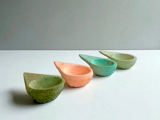 Sahumador Cemento Color Chico 14x7cm