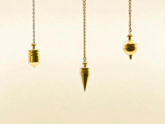 Péndulo de bronce: descubre el equilibrio con este piao/prumo/esférico