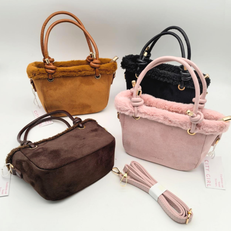 CARTERA GAMUZADA CON PELUCHE