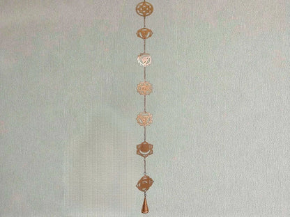 COLGANTE TIRA 7 CHAKRAS DORADO CON CAMPANAS 1M